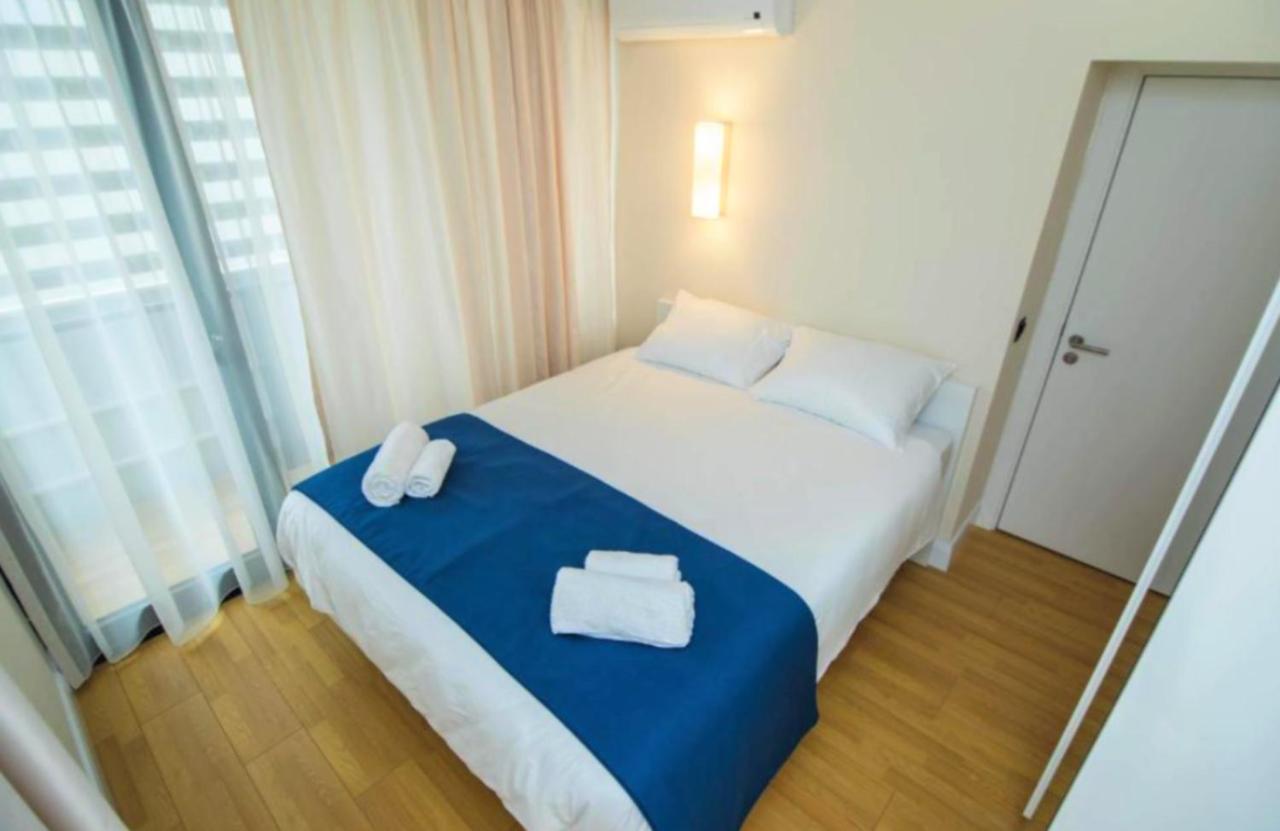 Orbi City Sea Side & Sea View Apartments Батуми Екстериор снимка