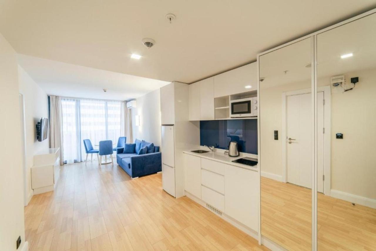 Orbi City Sea Side & Sea View Apartments Батуми Екстериор снимка