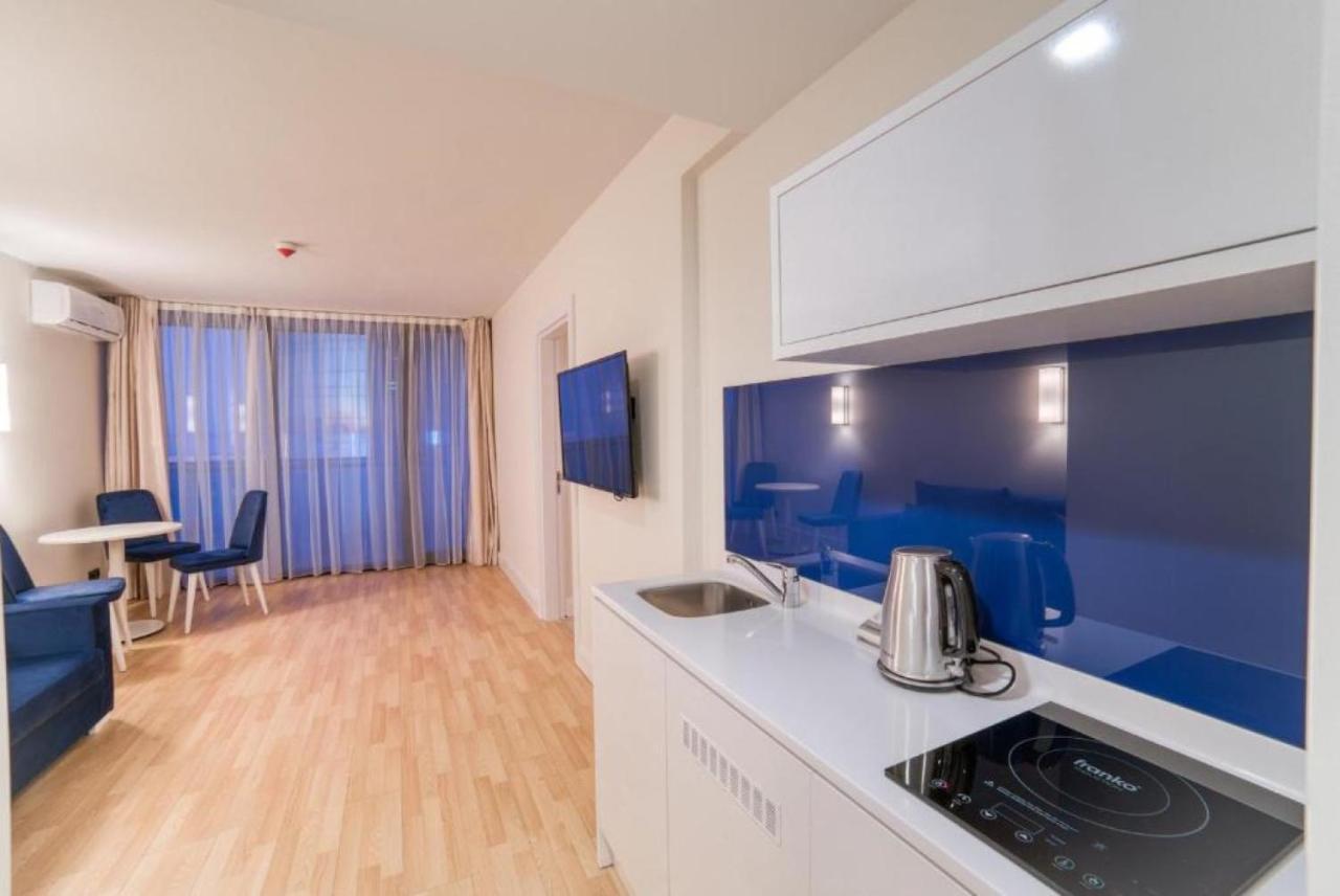 Orbi City Sea Side & Sea View Apartments Батуми Екстериор снимка