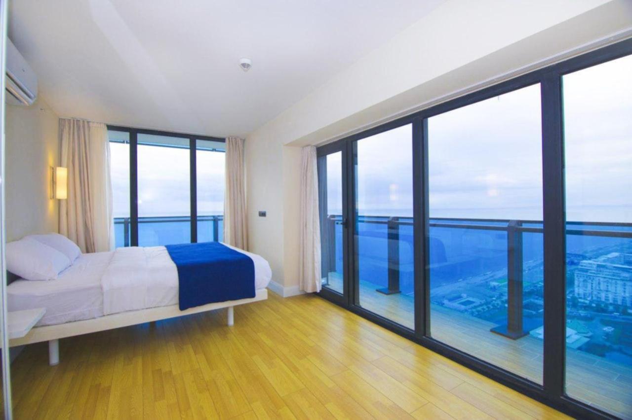 Orbi City Sea Side & Sea View Apartments Батуми Екстериор снимка
