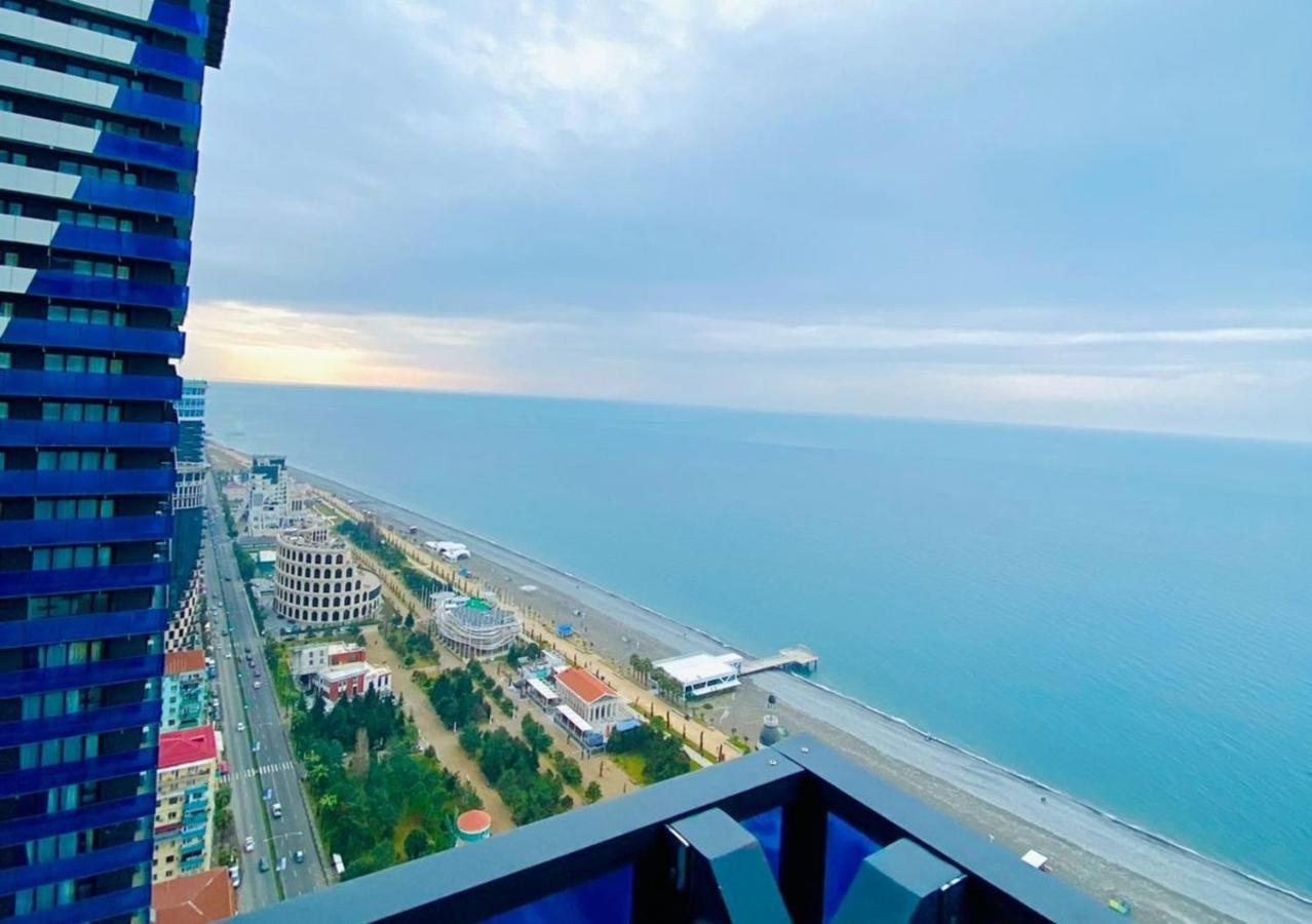 Orbi City Sea Side & Sea View Apartments Батуми Екстериор снимка