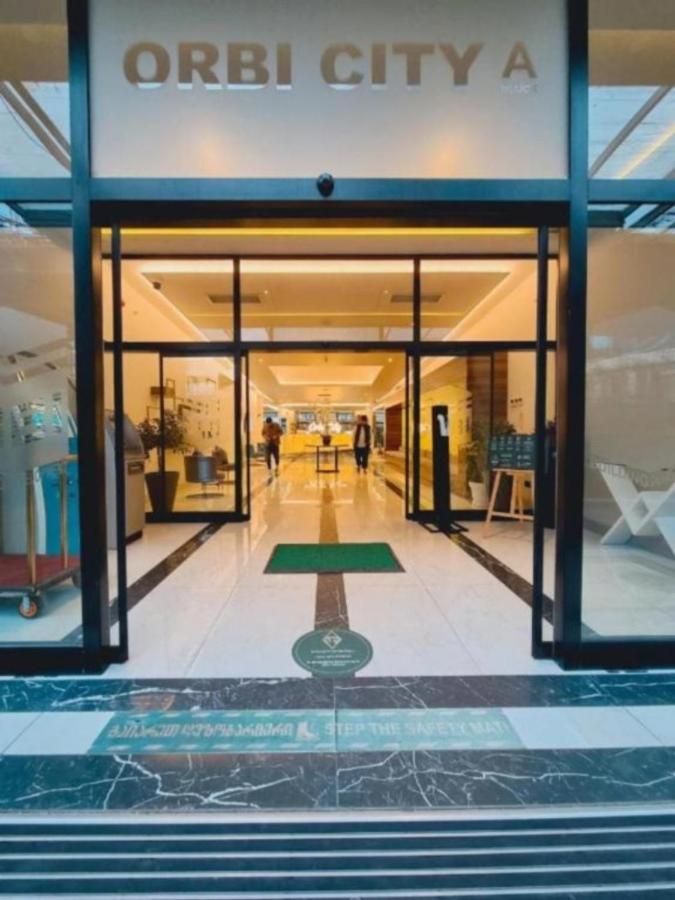 Orbi City Sea Side & Sea View Apartments Батуми Екстериор снимка