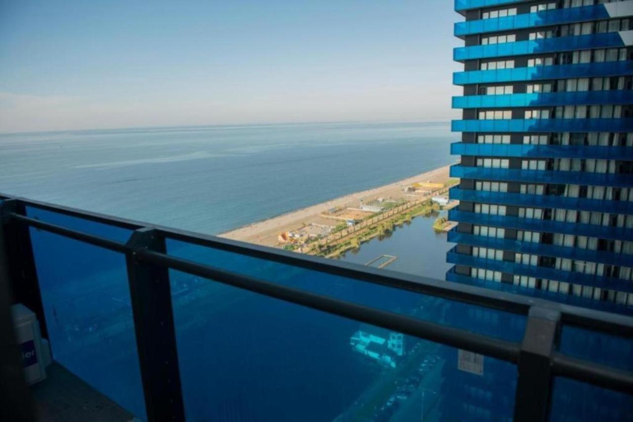 Orbi City Sea Side & Sea View Apartments Батуми Екстериор снимка